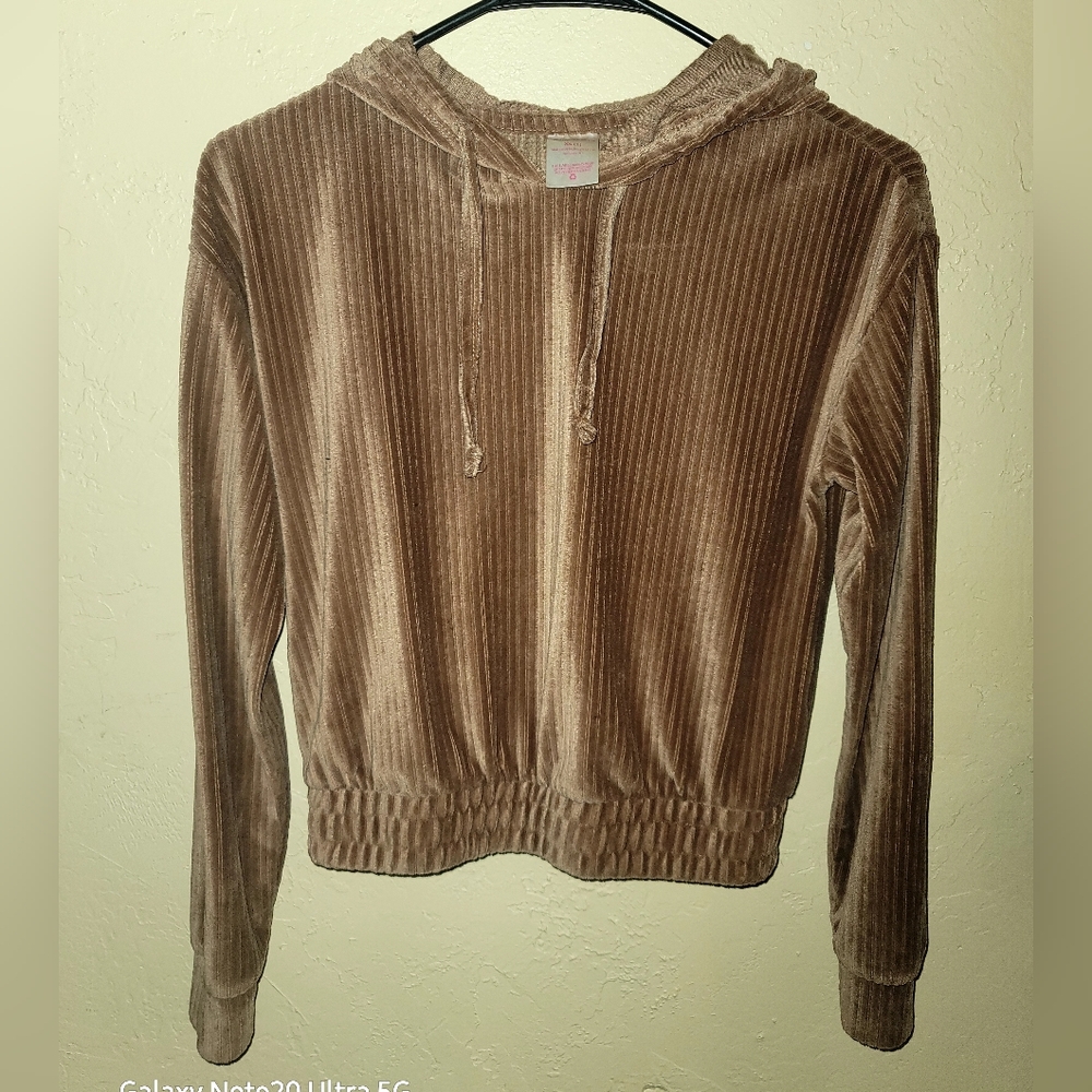 No Boundaries Petite XS Shiny Velvet Golden Brown Hoodie